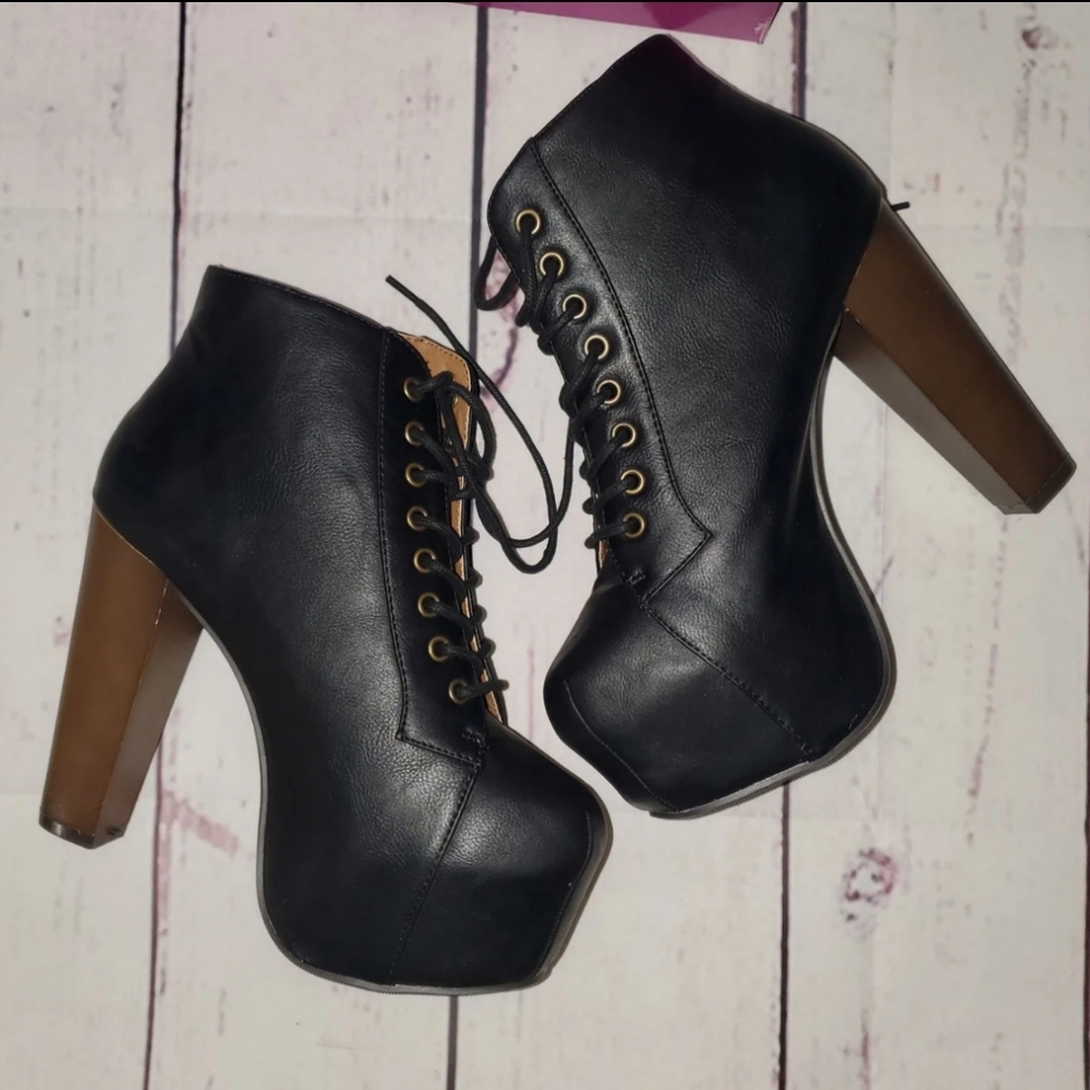 Lace up platform heel booties